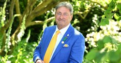 Alan Titchmarsh makes major announcement as fans flock to support him