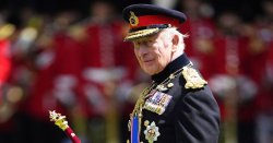 King Charles issued stern warning by music star 'Big mistake'