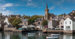 The tiny little UK seaside town so pretty its worth the 14-hour drive from London