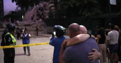 Venezuela earthquake: 32 dead and 700 injured after two major quakes near Caracas