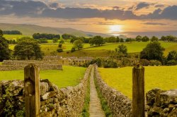 'I'm a travel expert, skip these 3 UK tourist sites and visit these places instead'